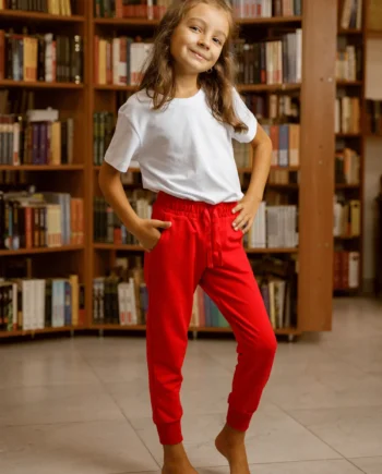 Pantaloni tip jogging